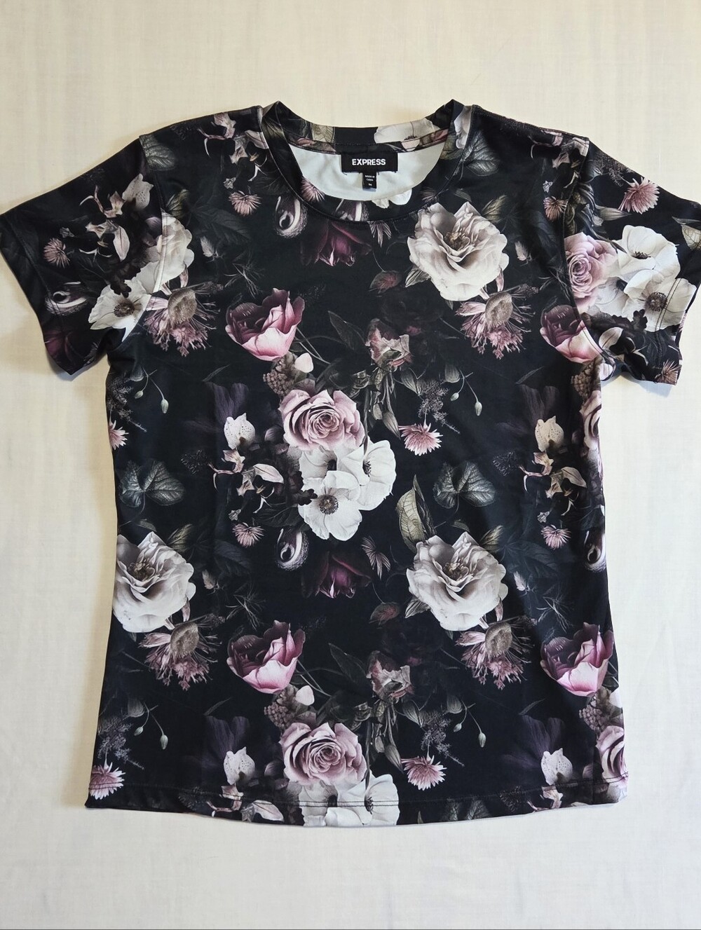 Express Dark Floral Tee Shirt M